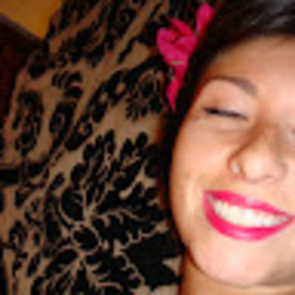 Meet your Posher, Breanna - Picture 1 of 1